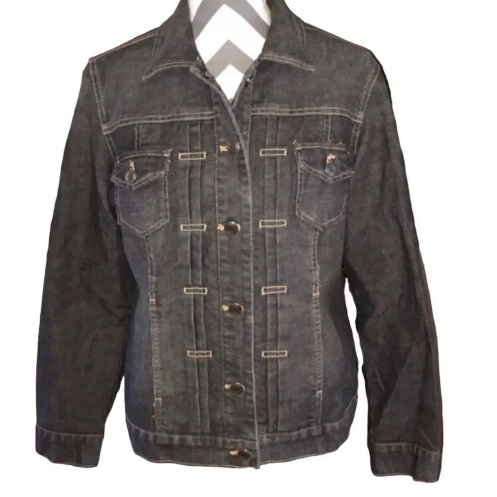 Chico’s Denim Jacket Size Medium (Chico’s Size 1)